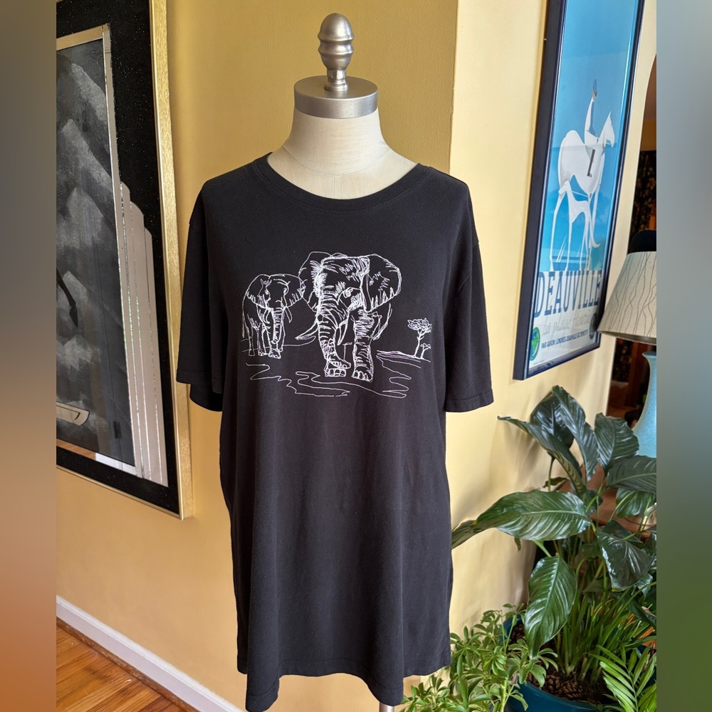 banana republic eleplants tshirt